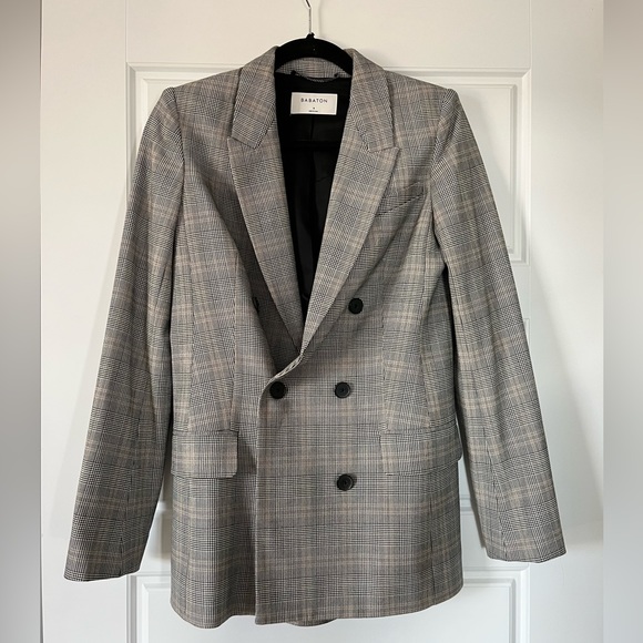 Aritzia Babaton Samuel Blazer - Picture 2 of 9